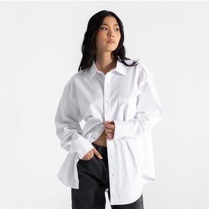 Thirty Years Always On Oversized Boyfriend White Dress Shirt Minimalist M / L